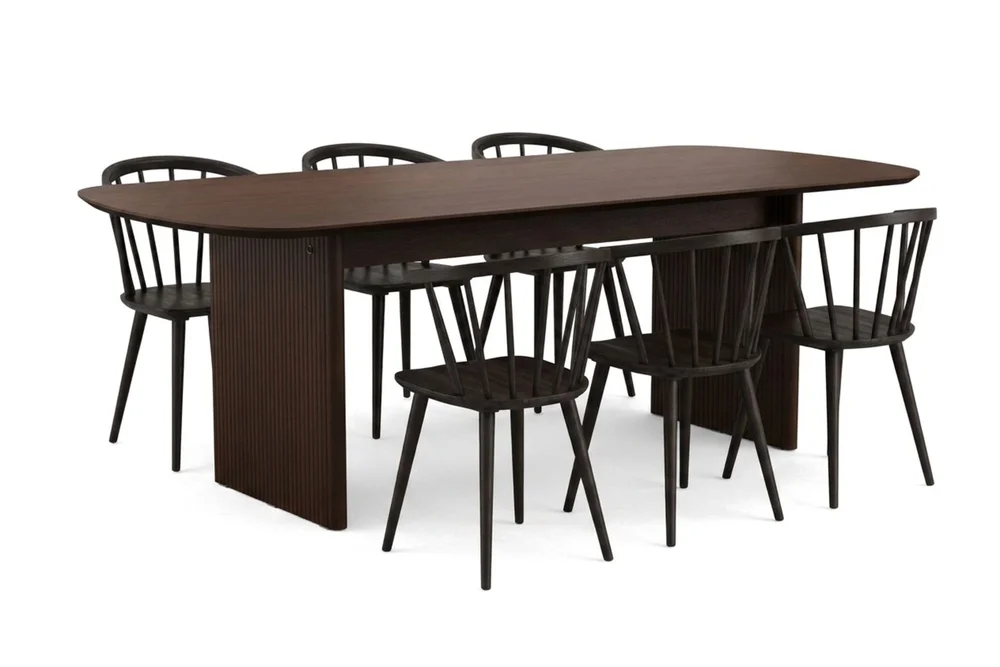 Alma spisegruppe rektangulær 220 cm røkt eik med 6 Tyrö spisestoler v:3234965 Alma spisegruppe rektangulær 220 cm røkt eik med 6 Tyrö spisestoler v:3234965