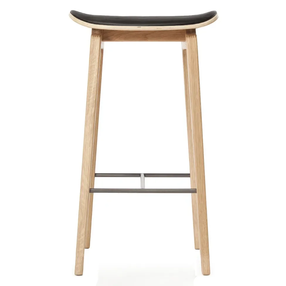 NY11 barstol med lærsete eik 65 cm v:8817557 NY11 barstol med lærsete eik 65 cm v:8817557