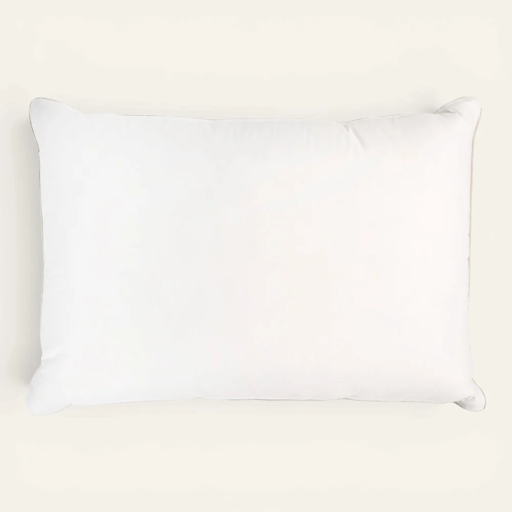 Høy dunpute hvit – 50×70 cm v:9415338
