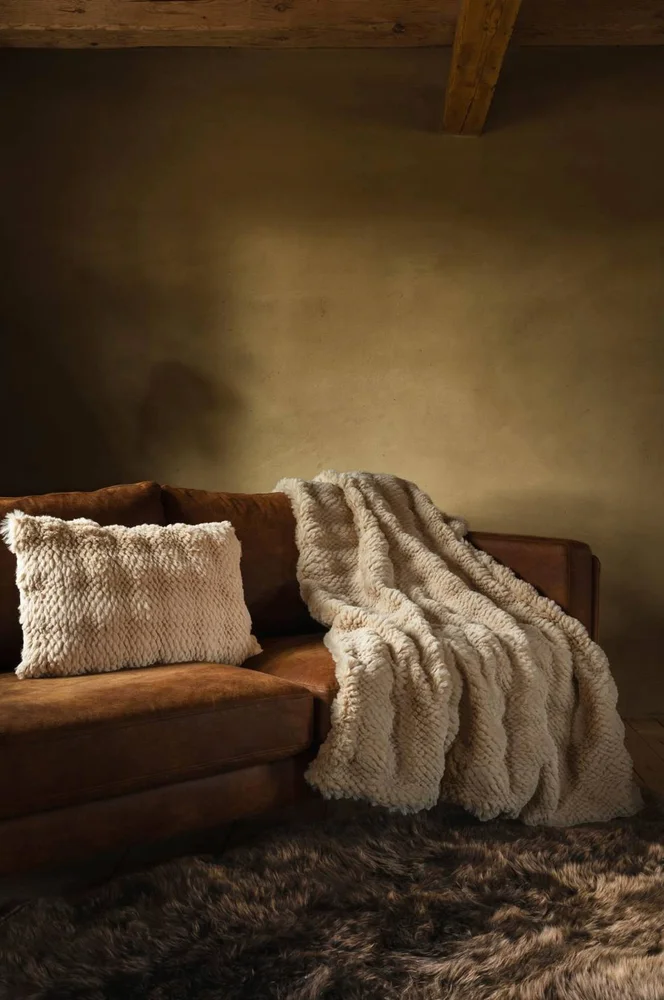 Plaid/sengeteppe « Tuva », 120 x 180 cm – Beige – Tekstiler | m v:2756045 Plaid/sengeteppe « Tuva », 120 x 180 cm – Beige – Tekstiler | m v:2756045
