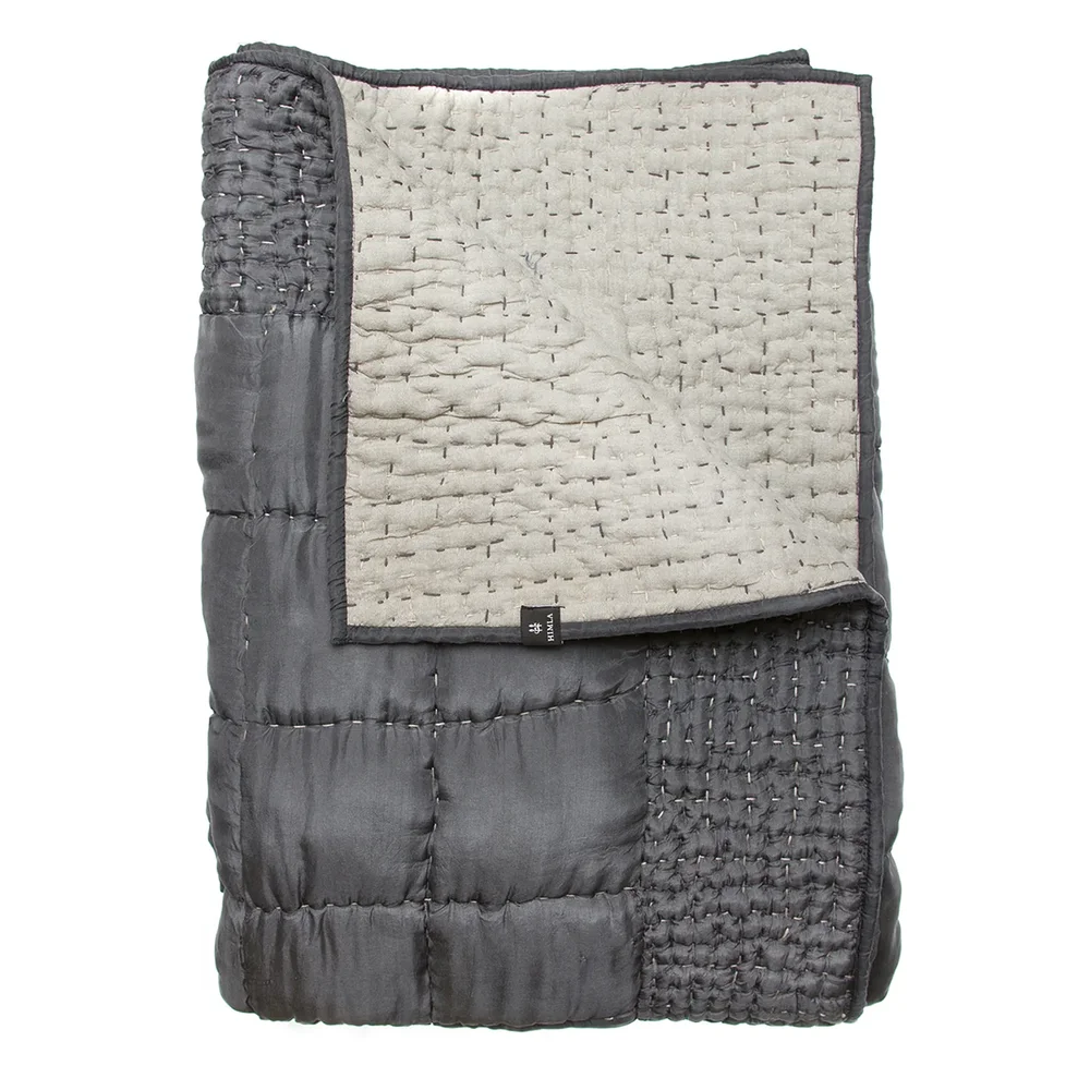 Delia sengeteppe antracit v:8765816 Delia sengeteppe antracit v:8765816