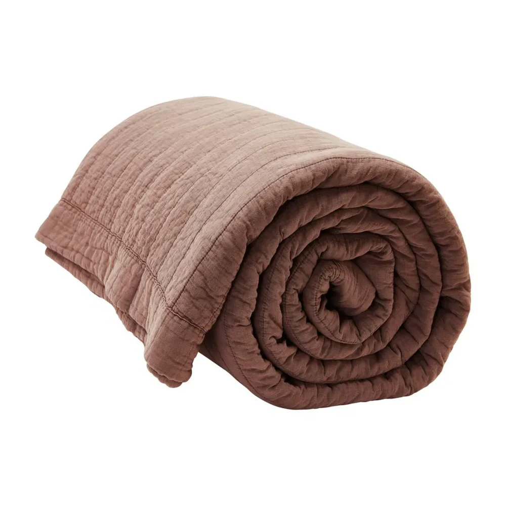 Magnhild polstret sengeteppe 280×280 cm v:7508222 Magnhild polstret sengeteppe 280×280 cm v:7508222